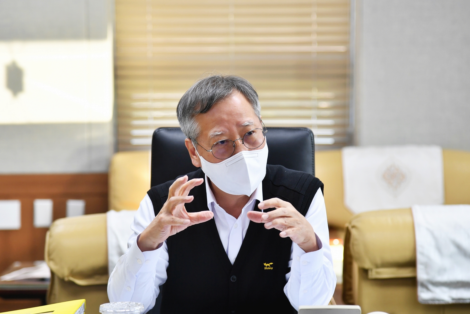 1. 간담회